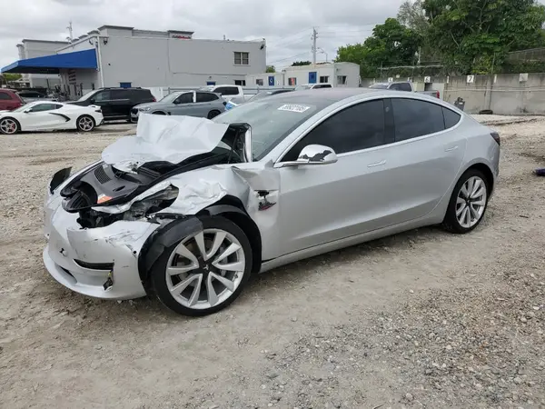 5YJ3E1EA0JF013517 2018 TESLA MODEL 3 - Image 1