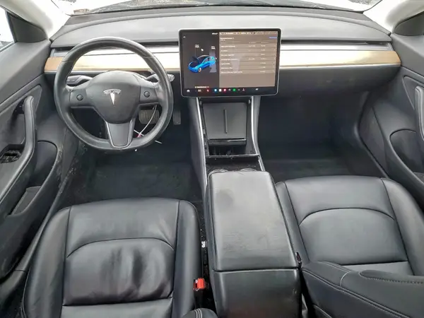 5YJ3E1EA0JF015686 2018 TESLA MODEL 3 - Image 8