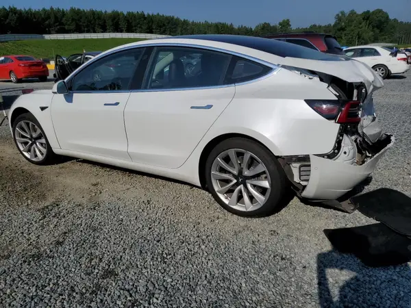 5YJ3E1EA0JF015820 2018 TESLA MODEL 3 - Image 2