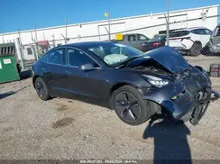5YJ3E1EA0JF016370 2018 TESLA MODEL 3