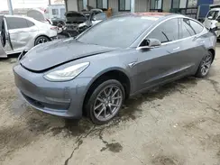 5YJ3E1EA0JF019091 2018 TESLA MODEL 3