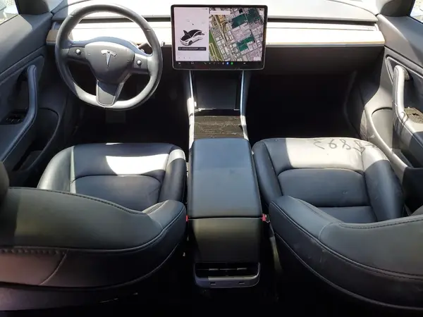 5YJ3E1EA0JF019690 2018 TESLA MODEL 3 - Image 8