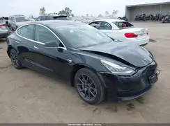 5YJ3E1EA0JF021133 2018 TESLA MODEL 3