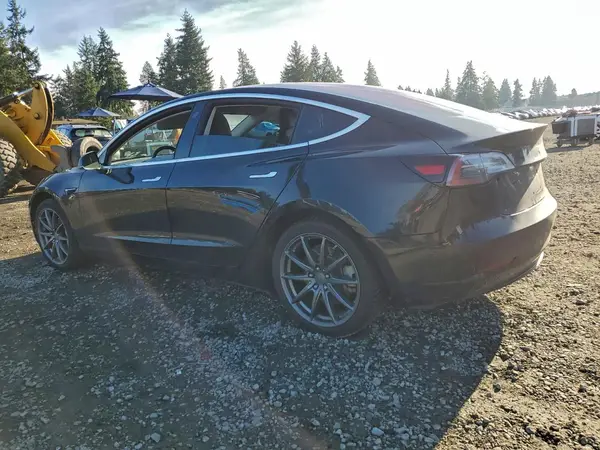 5YJ3E1EA0JF023688 2018 TESLA MODEL 3 - Image 2