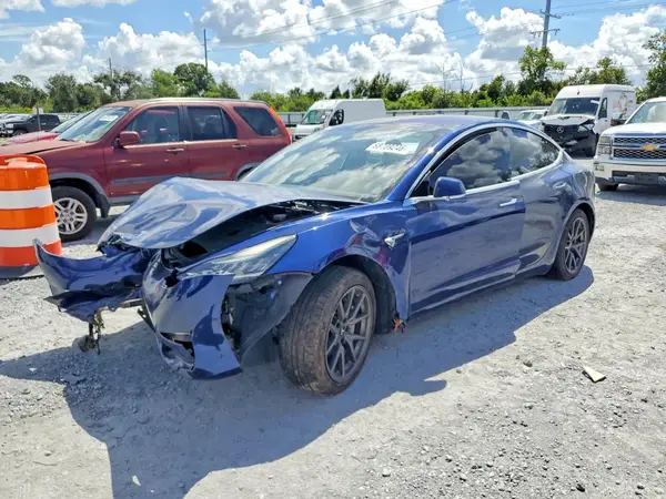 5YJ3E1EA0JF026106 2018 TESLA MODEL 3 - Image 1