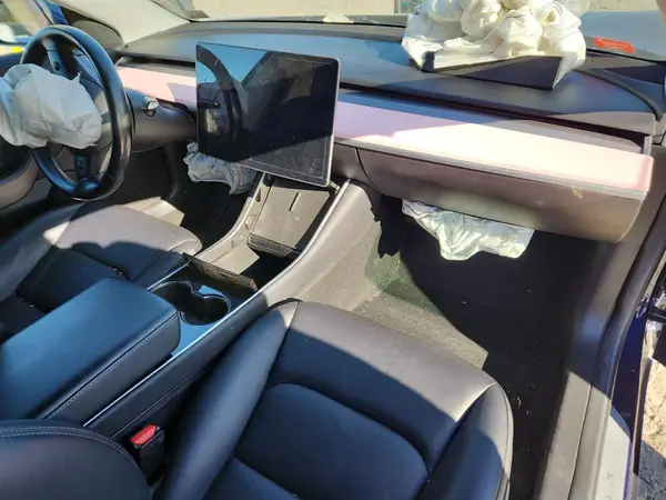 5YJ3E1EA0JF026140 2018 TESLA MODEL 3 - Image 8