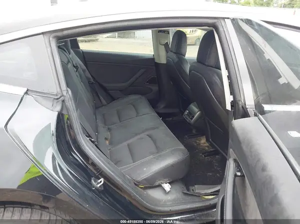 5YJ3E1EA0JF028051 2018 TESLA MODEL 3 - Image 8