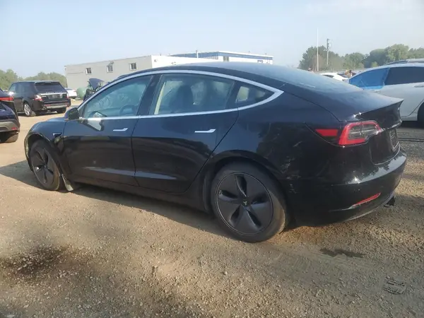 5YJ3E1EA0JF028647 2018 TESLA MODEL 3 - Image 2