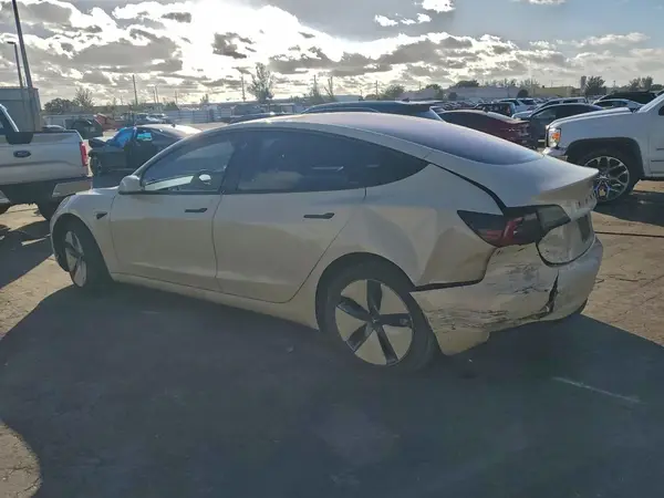 5YJ3E1EA0JF030477 2018 TESLA MODEL 3 - Image 2