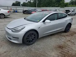 5YJ3E1EA0JF030639 2018 TESLA MODEL 3