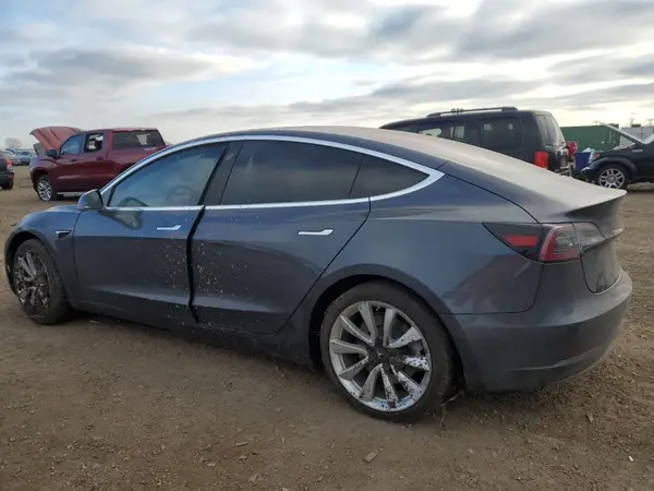 5YJ3E1EA0JF032813 2018 TESLA MODEL 3 - Image 2