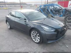 5YJ3E1EA0JF033217 2018 TESLA MODEL 3