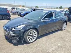 5YJ3E1EA0JF033962 2018 TESLA MODEL 3