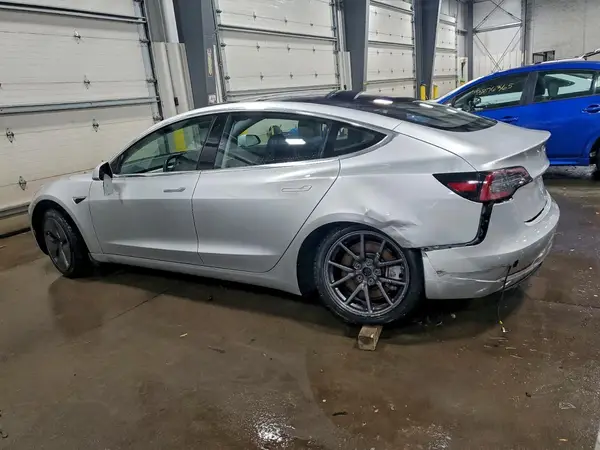 5YJ3E1EA0JF034769 2018 TESLA MODEL 3 - Image 2