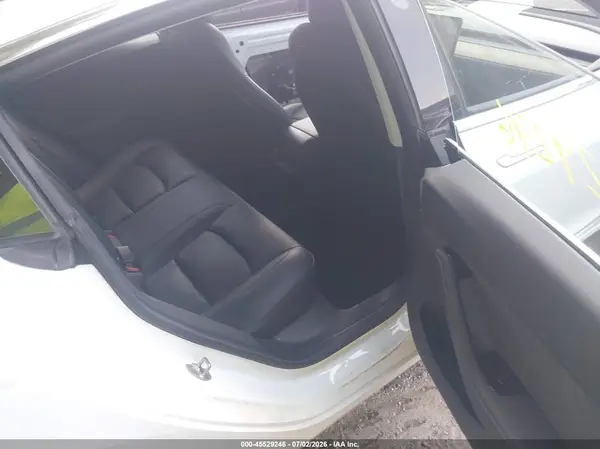 5YJ3E1EA0JF035324 2018 TESLA MODEL 3 - Image 8