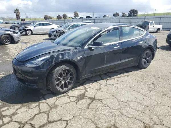 5YJ3E1EA0JF036313 2018 TESLA MODEL 3 - Image 1