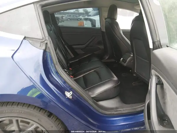 5YJ3E1EA0JF037123 2018 TESLA MODEL 3 - Image 8