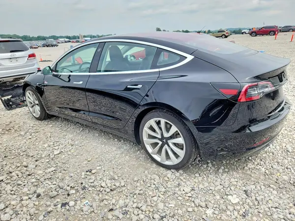 5YJ3E1EA0JF039132 2018 TESLA MODEL 3 - Image 2