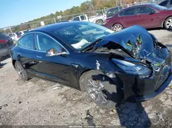 5YJ3E1EA0JF039518 2018 TESLA MODEL 3