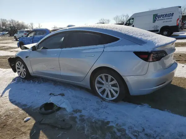 5YJ3E1EA0JF041186 2018 TESLA MODEL 3 - Image 2