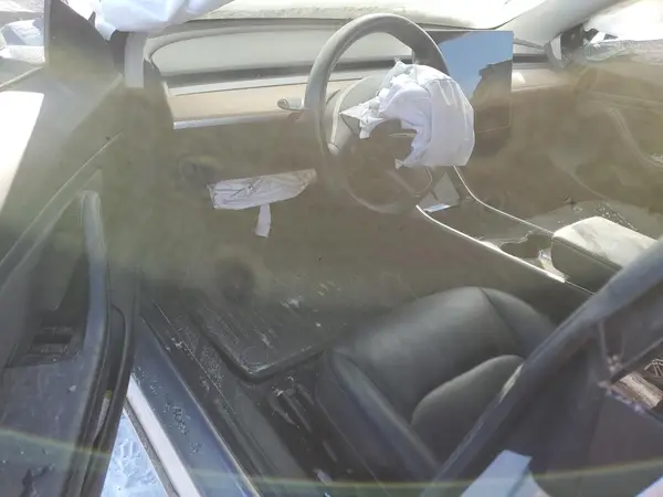 5YJ3E1EA0JF041186 2018 TESLA MODEL 3 - Image 8