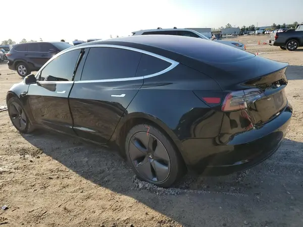 5YJ3E1EA0JF042001 2018 TESLA MODEL 3 - Image 2