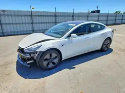 5YJ3E1EA0JF044573 2018 TESLA MODEL 3