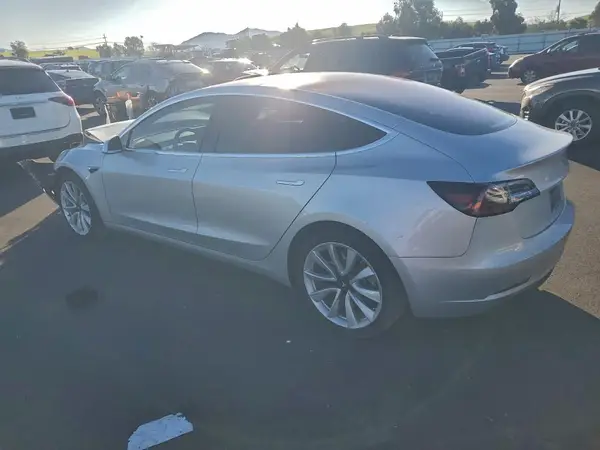 5YJ3E1EA0JF046582 2018 TESLA MODEL 3 - Image 2