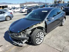 5YJ3E1EA0JF046923 2018 TESLA MODEL 3