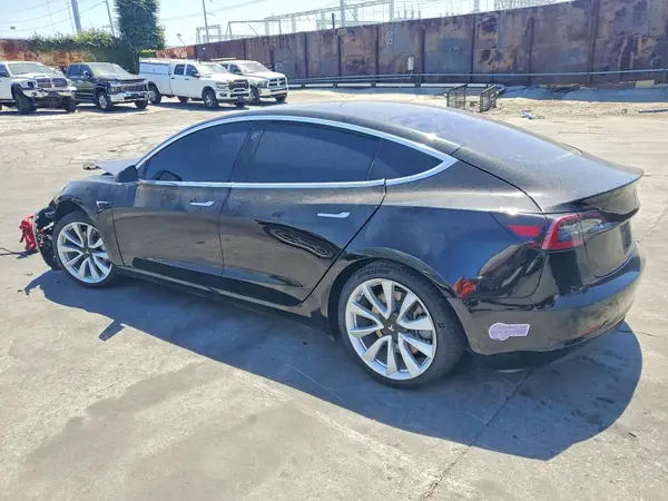 5YJ3E1EA0JF047599 2018 TESLA MODEL 3 - Image 2