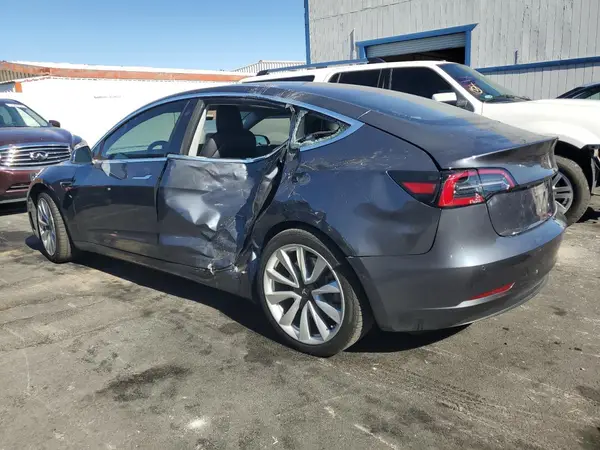 5YJ3E1EA0JF048803 2018 TESLA MODEL 3 - Image 2