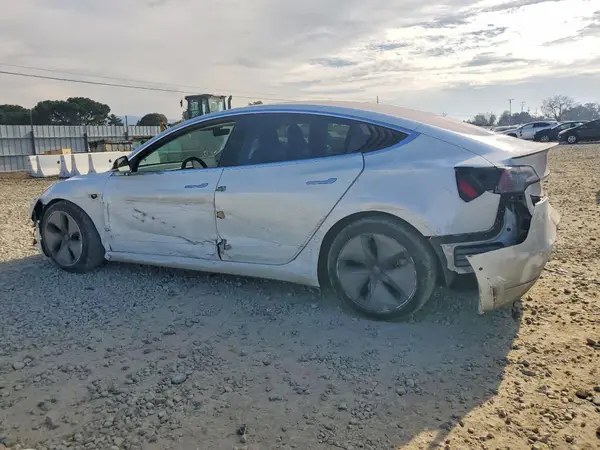 5YJ3E1EA0JF052026 2018 TESLA MODEL 3 - Image 2