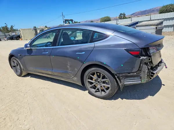 5YJ3E1EA0JF053483 2018 TESLA MODEL 3 - Image 2
