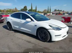 5YJ3E1EA0JF057579 2018 TESLA MODEL 3