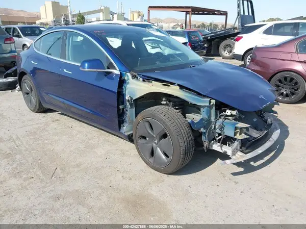 5YJ3E1EA0JF058957 2018 TESLA MODEL 3 - Image 1