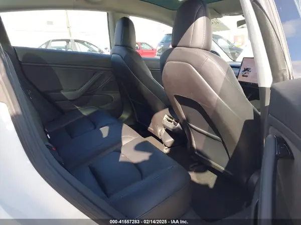 5YJ3E1EA0JF060532 2018 TESLA MODEL 3 - Image 8