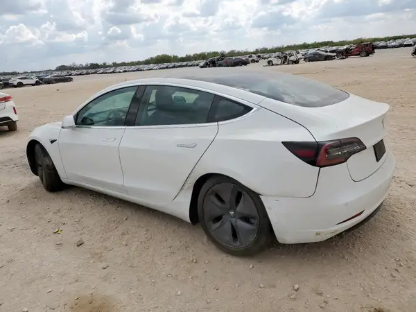 5YJ3E1EA0JF062393 2018 TESLA MODEL 3 - Image 2