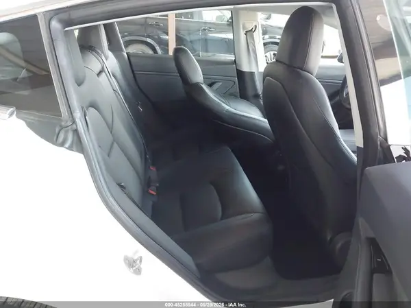 5YJ3E1EA0JF062927 2018 TESLA MODEL 3 - Image 8