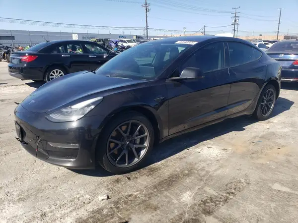 5YJ3E1EA0JF070185 2018 TESLA MODEL 3 - Image 1