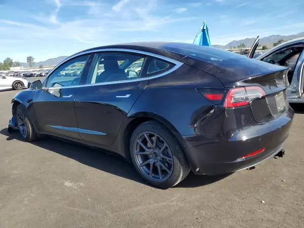5YJ3E1EA0JF070364 2018 TESLA MODEL 3 - Image 2
