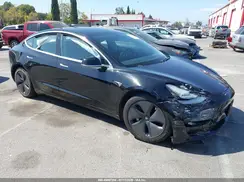 5YJ3E1EA0JF070428 2018 TESLA MODEL 3