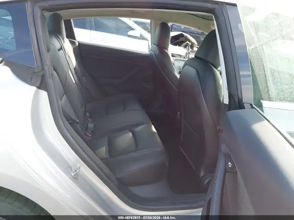 5YJ3E1EA0JF098892 2018 TESLA MODEL 3 - Image 8