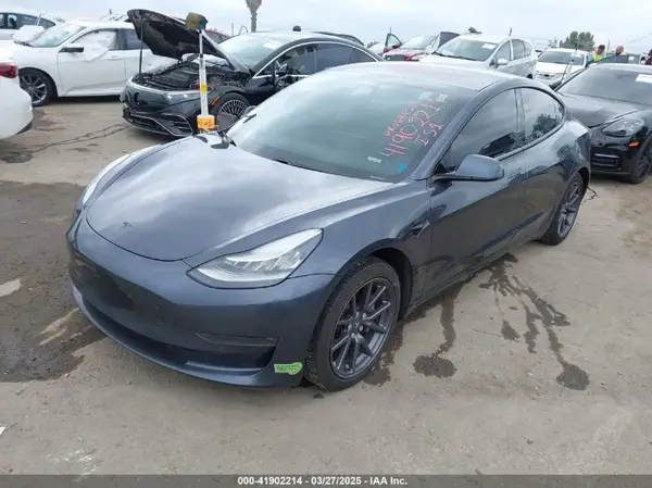 5YJ3E1EA0JF101564 2018 TESLA MODEL 3 - Image 2