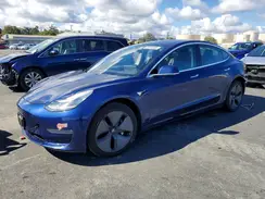 5YJ3E1EA0JF102231 2018 TESLA MODEL 3
