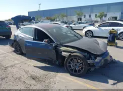 5YJ3E1EA0JF123712 2018 TESLA MODEL 3