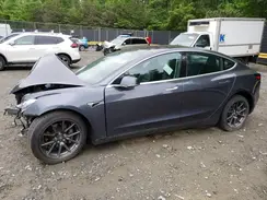 5YJ3E1EA0JF123922 2018 TESLA MODEL 3