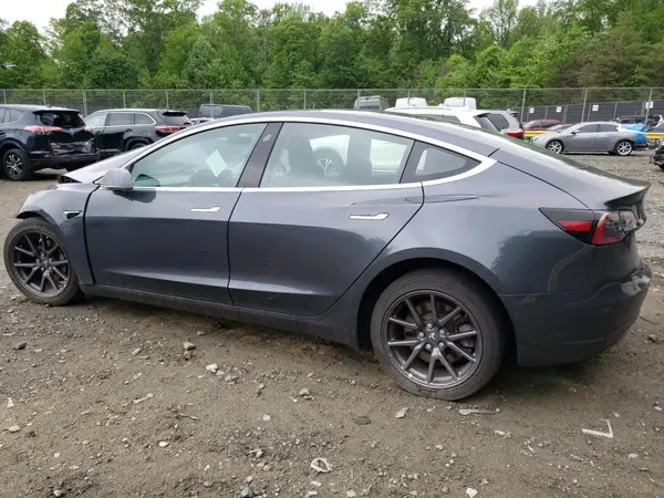 5YJ3E1EA0JF123922 2018 TESLA MODEL 3 - Image 2