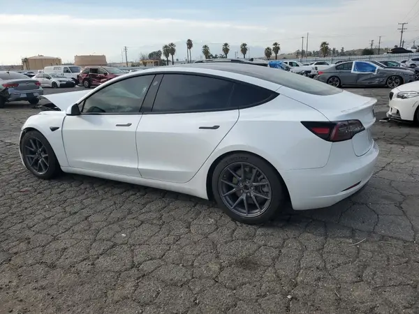 5YJ3E1EA0JF126464 2018 TESLA MODEL 3 - Image 2