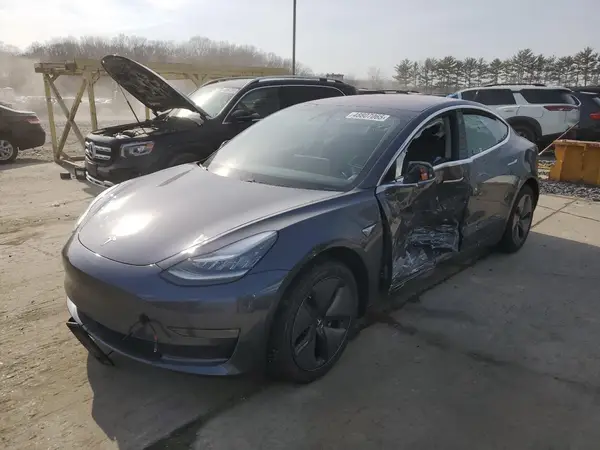 5YJ3E1EA0JF153633 2018 TESLA MODEL 3 - Image 1