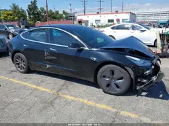 5YJ3E1EA0JF155267 2018 TESLA MODEL 3